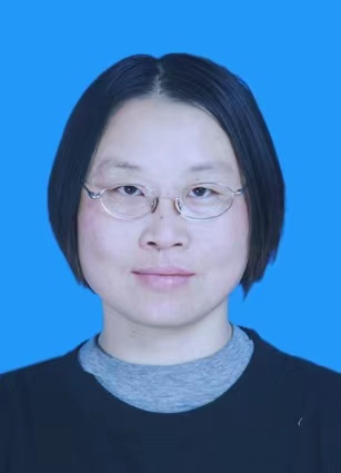 岑秀文.png